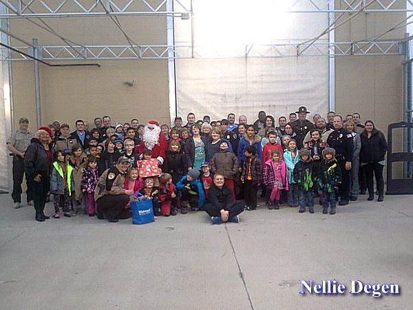 Annual Jamestown Cops & Kids program Dec 13, 2015  - photos by Nellie Degen for CSiNewsNow